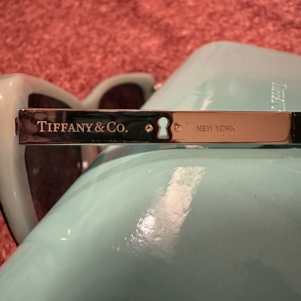 Authentic Tiffany & Co. Polarized Sunglasses - Picture 3 of 7